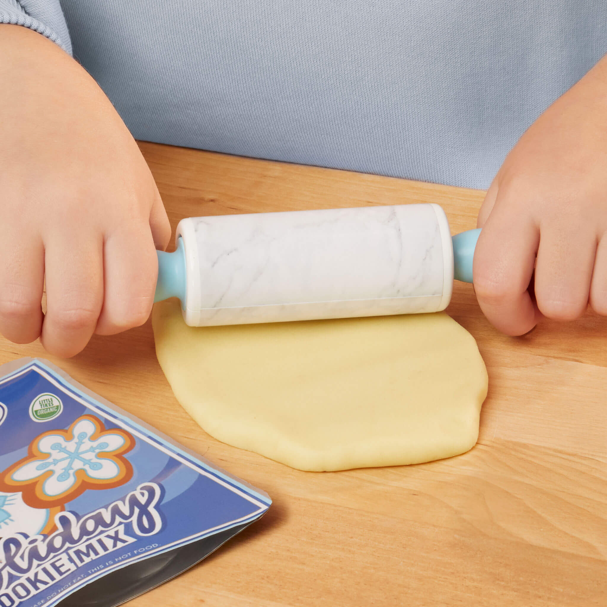 Creative Chefs? Holiday Cookie Kit - Image 5