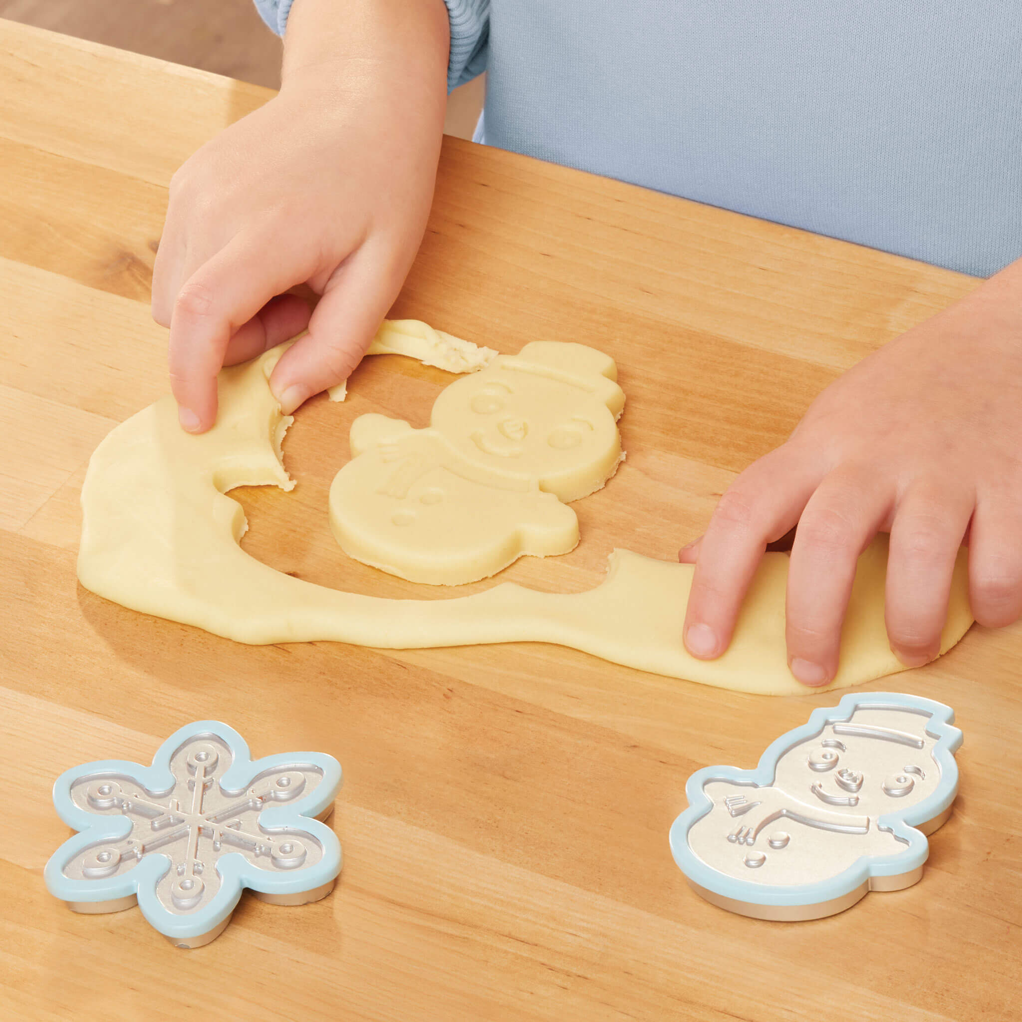 Creative Chefs? Holiday Cookie Kit - Image 6