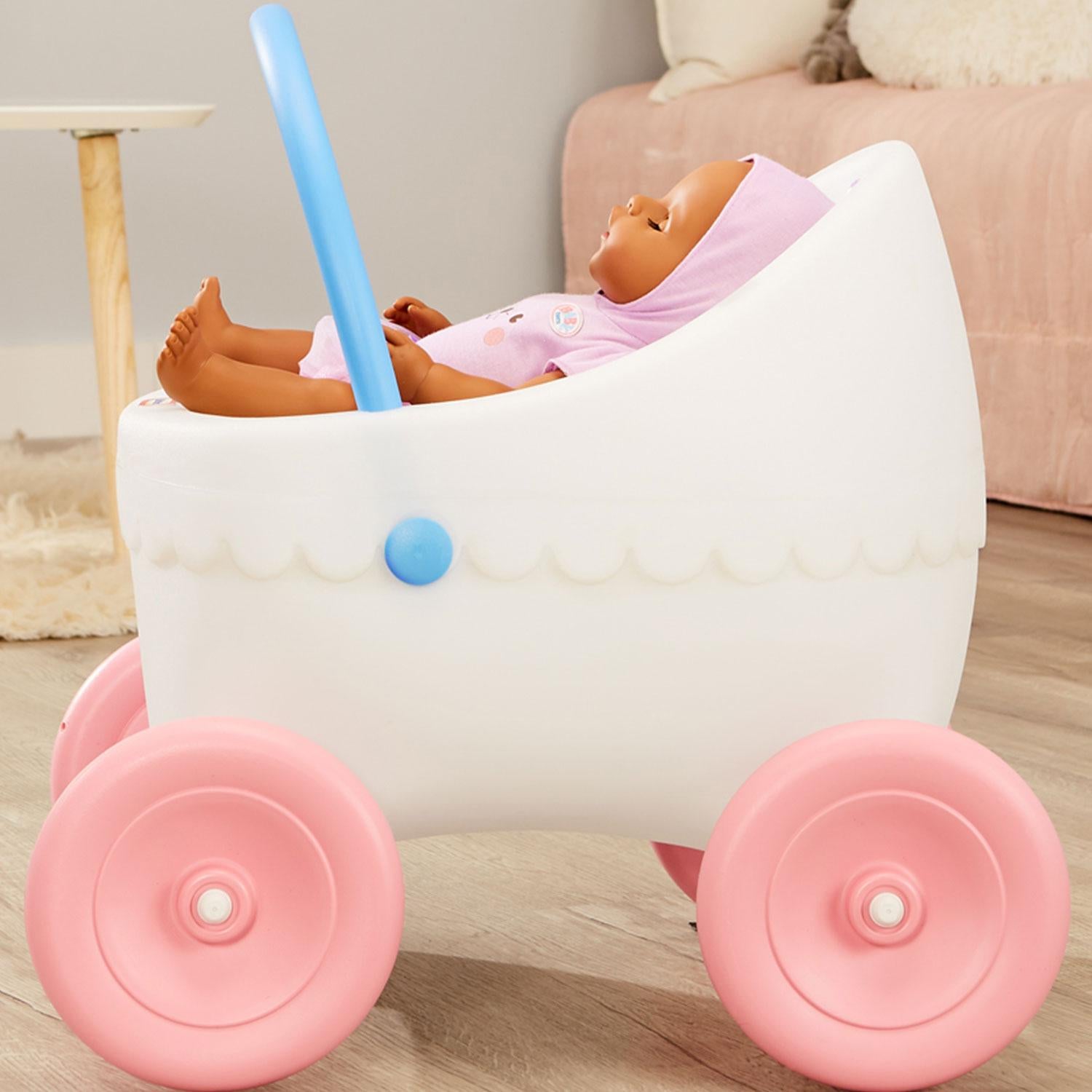 Classic Doll Buggy - Image 3